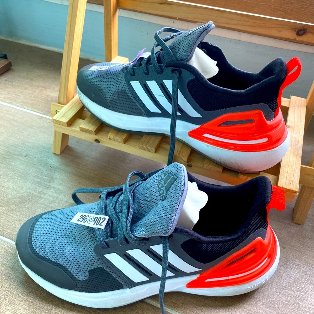 Adidas Gray and Red Sneakers with Cushioned Sole